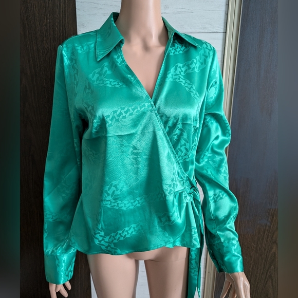 RACHEL Rachel Roy Tops - Rachel Roy sz Medium green satin wrap tie shirt
